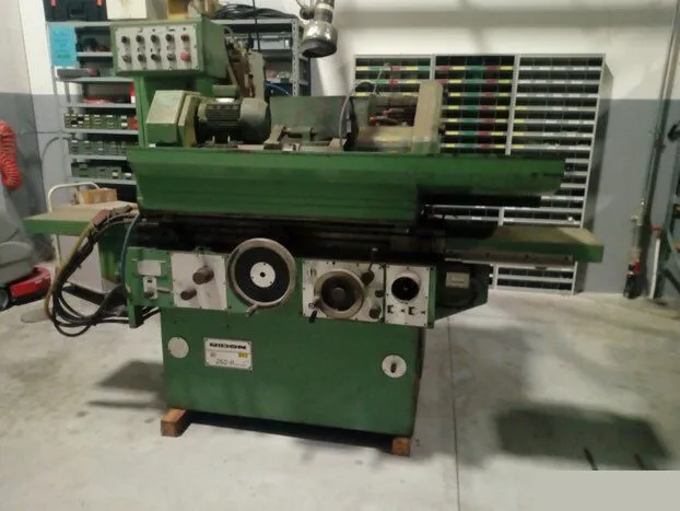 Used RIBON RI250 Universal Cylindrical Grinders IT | Gamba Macchine Srl #1306143