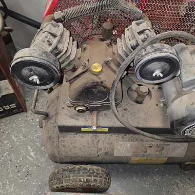 Northern 30 Gallon Twin Cyl Air Compressor, needs Electric Limit Switch