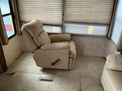 Used 2012 CROSSROADS RUSHMORE 34SB Campers, Caravans, Motorhomes Michigan US | Miedema Asset Management Group #1406929