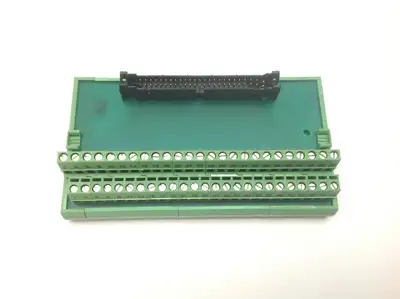 Used Phoenix Contact UMK-SE 11,25 Terminal Blocks Michigan US | Maverick Industrial Sales #1394360
