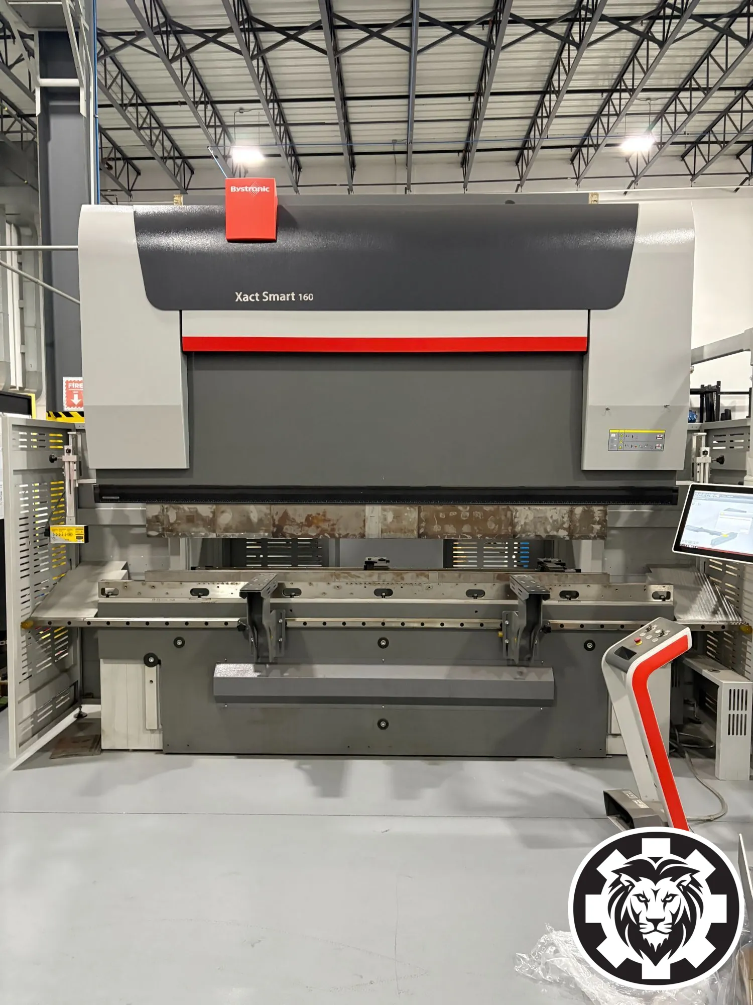 176 Ton x 10' Bystronic Xact Smart 160/3100 CNC Press Brake, 2021 - Tooling Included