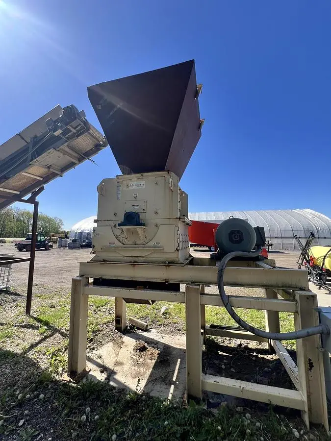 Schutte Hammermill-WA36 with Conveyor Belt