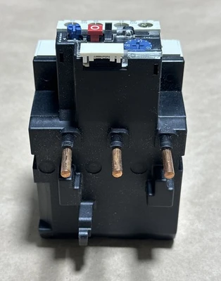 NEW Telemecanique LR2D3322