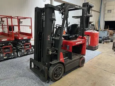 Used RAYMOND 4750C50S 4-Wheel Sit down Electric Counterbalance Forklifts Illinois US | Somerset Equipment Sales #1546156