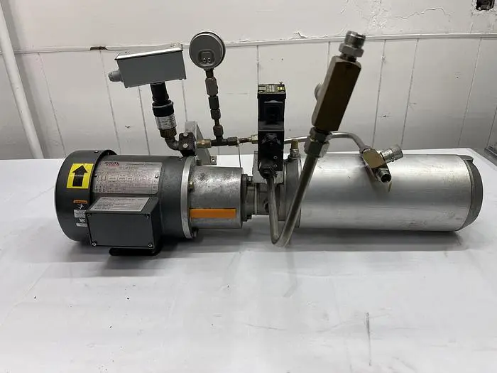 Used LINCON LINCON TP5339C HP 3/4 PH3 HZ60, PARKER D1VW8CNYCF, OMEGA PSW800 Parts (Hydraulics and Pneumatics) | ND Industrial Surplus #1215318