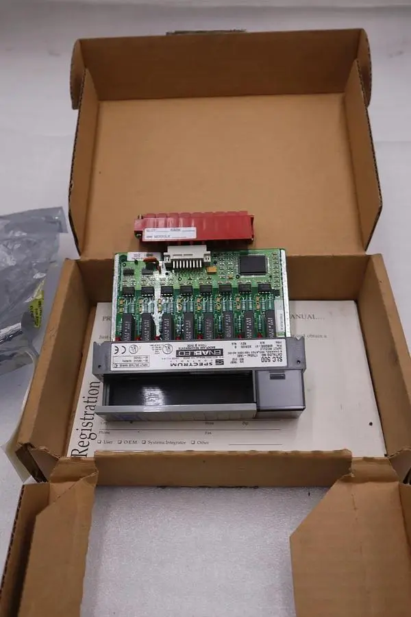 NEW IN BOX SPECTRUM 1746sc-IA8I SER B PLC INPUT MODULE STOCK 5196CC