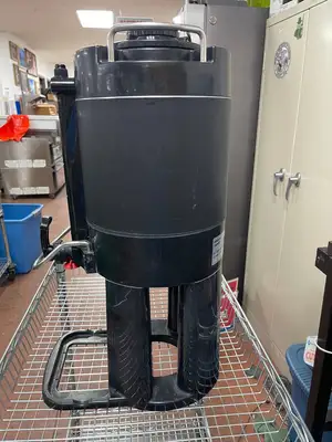 Used Bunn Used Bunn 1.5 Gallon Thermofresh Coffee Server Dispenser Black 39550.0001 Beverage Dispensers Illinois US | Falcon Restaurant Supply #1376066