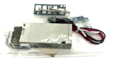 NEW SMC SYJ7140-5LZ SOLENOID VALVE SYJ71405LZ