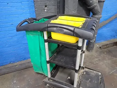 Rubbermaid Janitor Cart