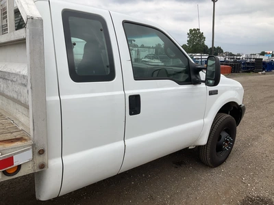 Used 2002 FORD F250 FLATBED Flatbed Trucks Michigan US | Miedema Asset Management Group #1342430