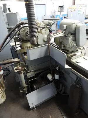 1957 CINCINNATI 12 X 36 GRINDERS, CYLINDRICAL – UNIVERSAL | GCH Machinery (5)