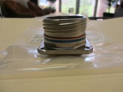 NEW Amphenol 91-628247-35P