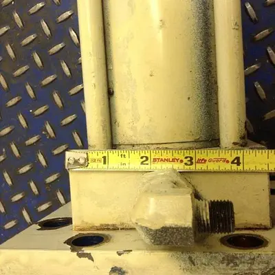 USED CINCINNATI MILACRON CYLINDER225
