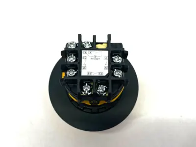 USED BANNER ENGINEERING PANEL-MOUNT EMERGENCY STOP PUSH BUTTON 30MM 2NC/1NO