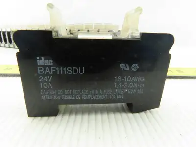 Idec BAF111SDU 24V 10A Fuse Holder W/Indicator 18-10AWG On DIN Rail Lot of 23