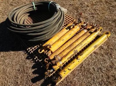 New | in-Stock AFTERMARKET HYDRAULIC SPINNERS, CYLINDERS, AND HOSE PACKAGE Hydraulic Cylinders Pennsylvania US | East West Machinery & Drilling #1416217