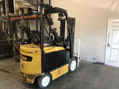 USED 2010 YALE ERC055VG