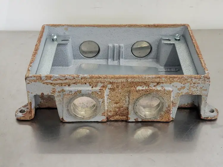 Used OMNIBOX 880CM2-1 Misc Electrical & Power Parts British Columbia CA | Lenmark #248754