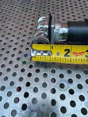 USED ITT PURE FLO STAINLESS STEEL DIAPHRAGM VALVE CF8M W/ 1/2" SANITARY FITTING