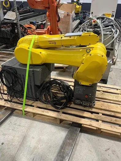Used 2015 FANUC M-20IB/25 Robots Michigan US | RAB Industries, Inc. #184520