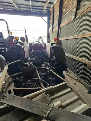 MASSEY FERGUSON 135 Tractor | Iron Listing (18)