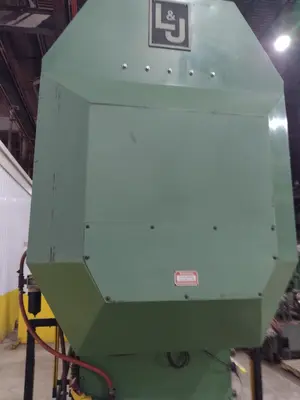 USED L&J EM275-42-24
