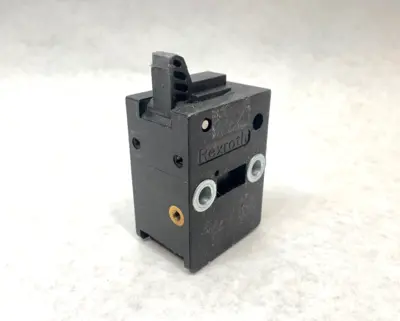 Used Rexroth Stop Gate Conveyor Parts Michigan US | Maverick Industrial Sales #1410642