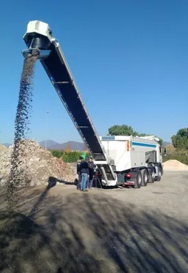 Blend C019 Live Bottom Material Handler | Iron Listing (3)