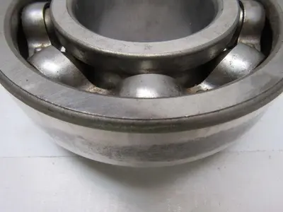 New Departure 4613 Single Row Ball Bearing Deep Groove