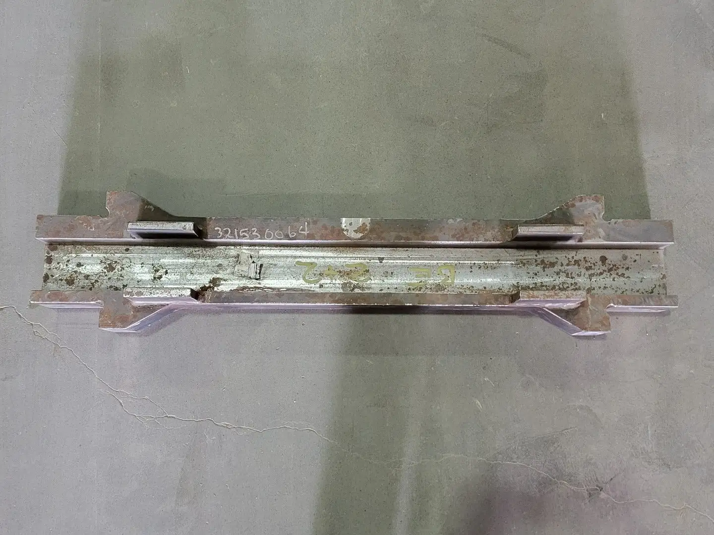 Metso C110 Jaw Crusher Hammer Screw Nut Self Locking Wedge