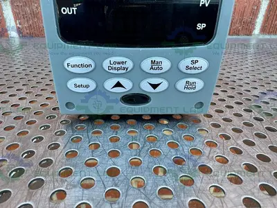 USED HONEYWELL DC3200-CB-300R-200-10000-E0-0 CONTROLLER 90-250 VAC