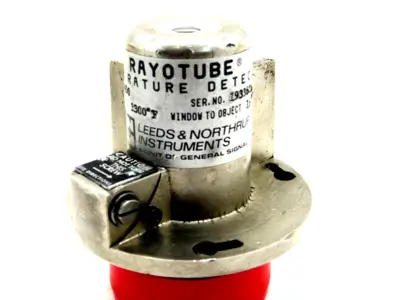 NEW LEEDS AND NORTHRUP 18890 TEMPERATURE DETECTOR