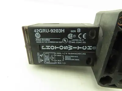 Allen Bradley 42GRU-9203H Photoswitch Polar Retroreflective Sensor Series B