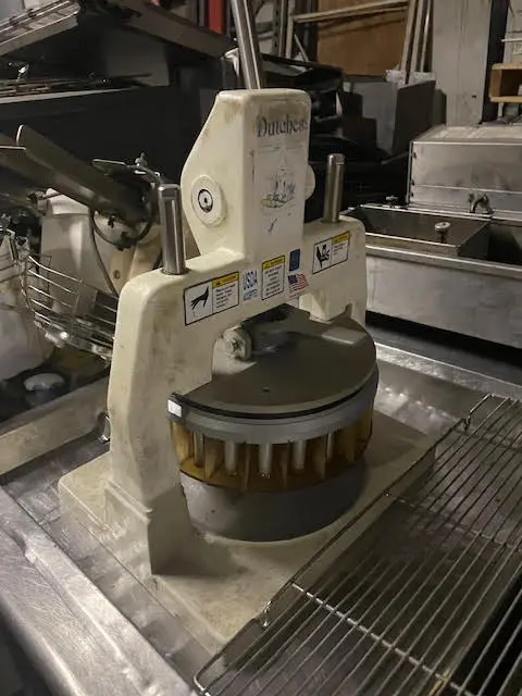 8-0200 Dutchess BMIH-36 Dough Divider