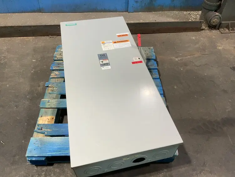 Used SIEMENS HF365 Switchgears Ohio US | HGR 24 #1280666