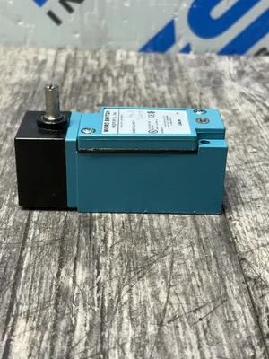 MICRO SWITCH LSA3K Limit & Snap Action Switches | ESS Industrial Equipment Sales (8)