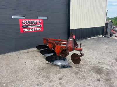 FORD 101 3 BOTTOM PLOW Plow | County Equipment Company LLC (1)