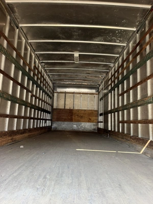 Used 2007 FREIGHTLINER BUSINESS CLASS M2 26' BOX TRUCK Box trucks Ohio US | Miedema Asset Management Group #1709387