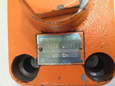 USED VICKERS C5G-815-JA