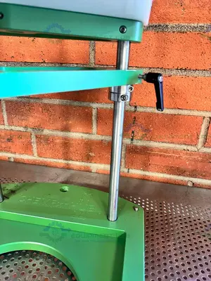 Used CHEMGLASS CHEMRXNHUB BENCHTOP 2-5 LITER GLASS REACTOR SUPPORT STAND Reactors California US | Equipment Lab #1394840