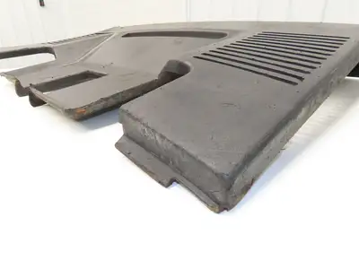 Yale Hood Plastic Cover Removed From ESC030FAN36TE094 Stand On Forklift