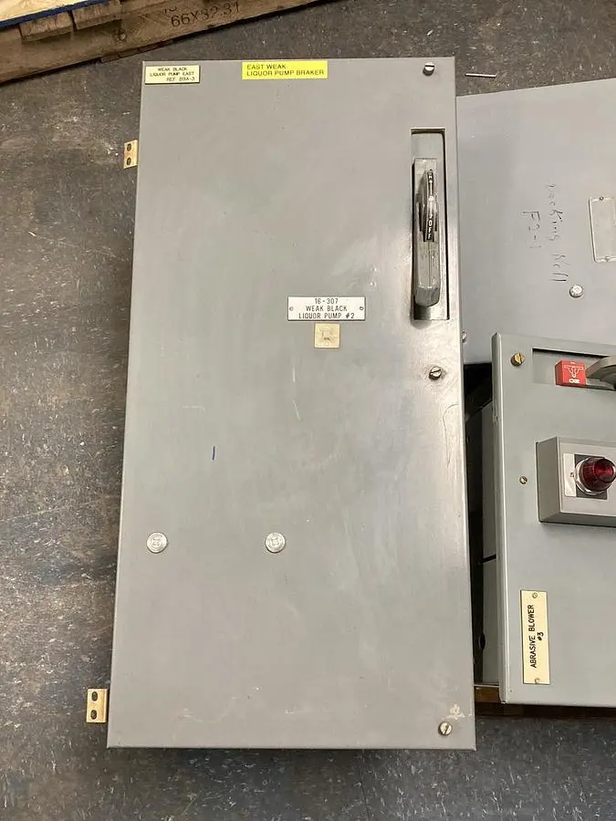 Used ALLEN-BRADLEY 2112B-D223045/4-1C Starters | Surplus Asset Holdings #1205170