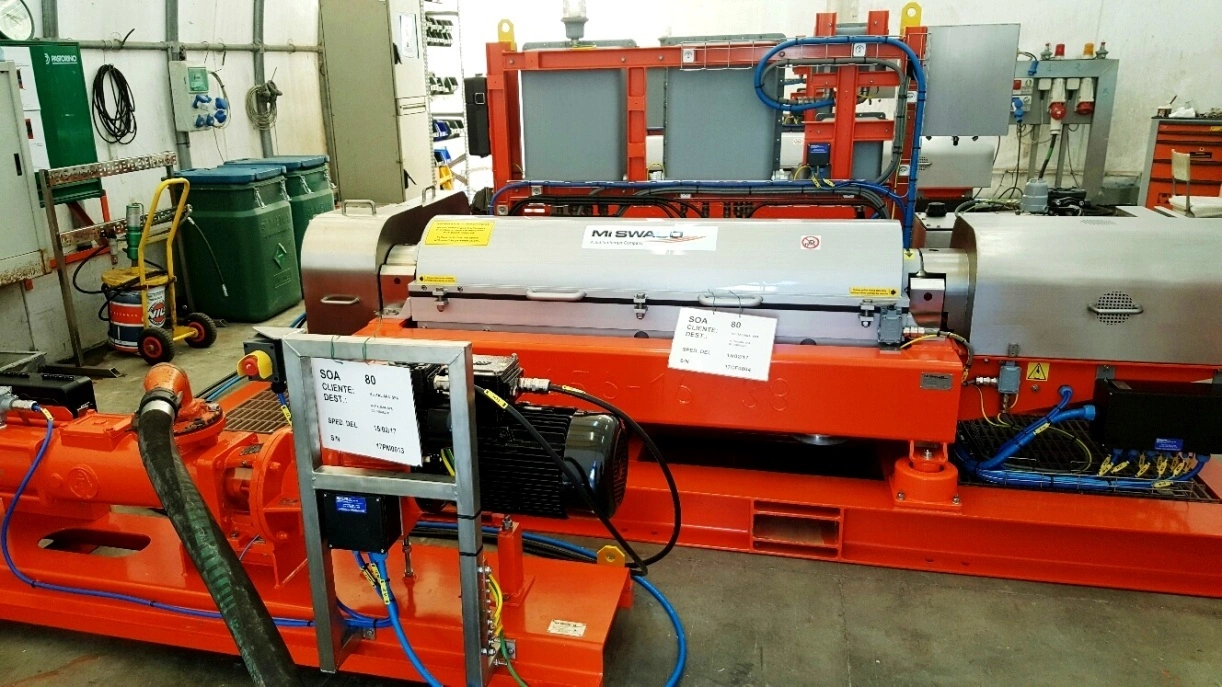 Swaco 518 FH HV oilfield decanter centrifuge skid, Duplex SS.