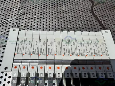 Used LOT OF 12 - SMC VQ2100-5 SOLENOID VALVE MANIFOLD 0.1-0.7 MPA Electronics & Components California US | Equipment Lab #1271595