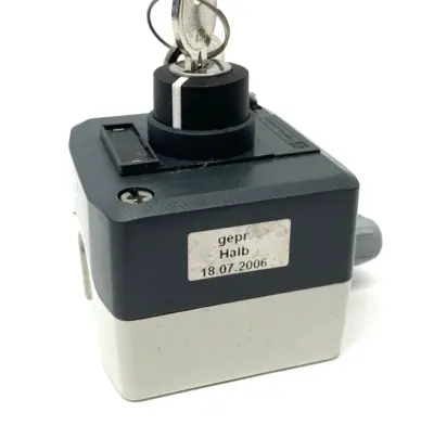 Used Knapp Switch H.M. Keyed Switch, Plastic Enclosure, CABLE CUT Switch Parts Michigan US | Maverick Industrial Sales #1401249
