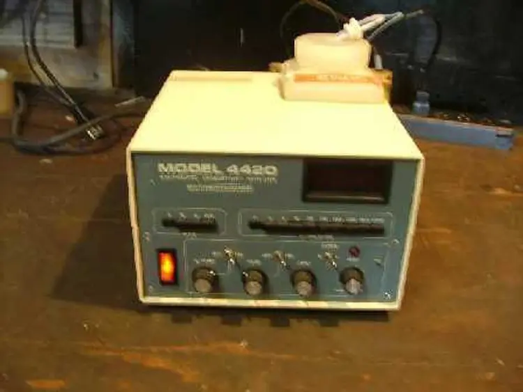 Used _UNKNOWN_ 4420 ELCD HPLC Detectors Texas US | Bamko Surplus Process Equipment #934359