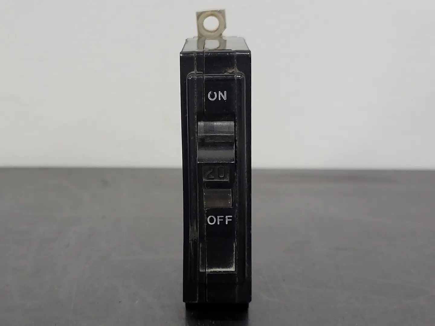 USED SQUARE D QO120