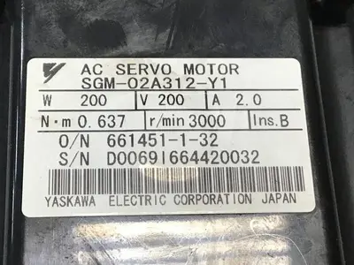 USED YASKAWA SGM-02A312-Y1