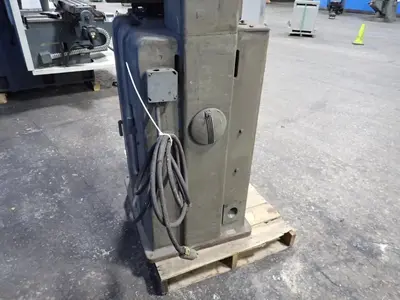Doall 14" Throat Vertical Band Saw