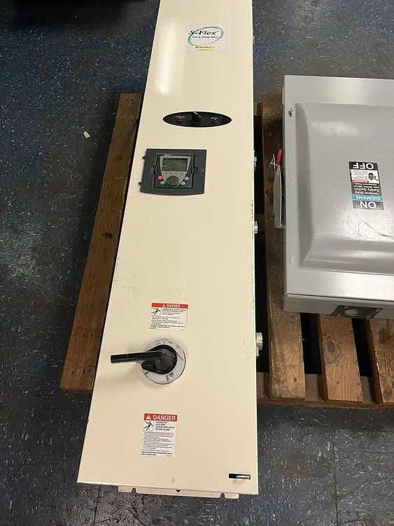 Used SQUARE D ATV212 S-FLEX Industrial Controls | Surplus Asset Holdings #1220285